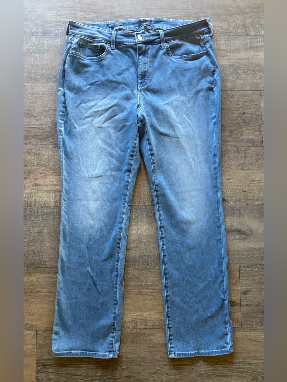 NYDJ Marilyn straight lift x tuck technology women’s size 18W light blue jeans